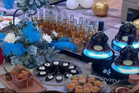 张家界KTV招聘,张家界兼职招聘,酒店楼下便捷住宿公司近邻